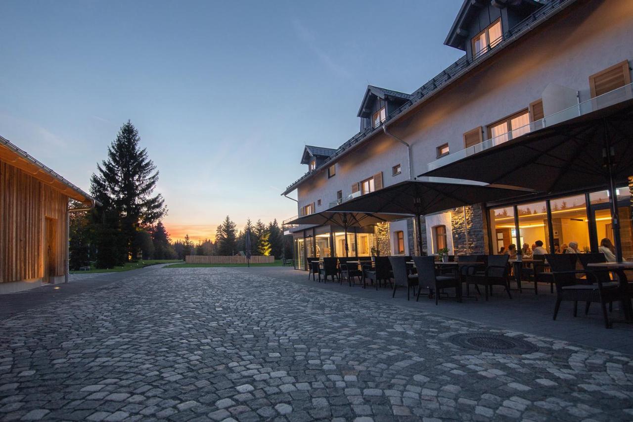 Hotel Tannenhaus Schöneck Dış mekan fotoğraf